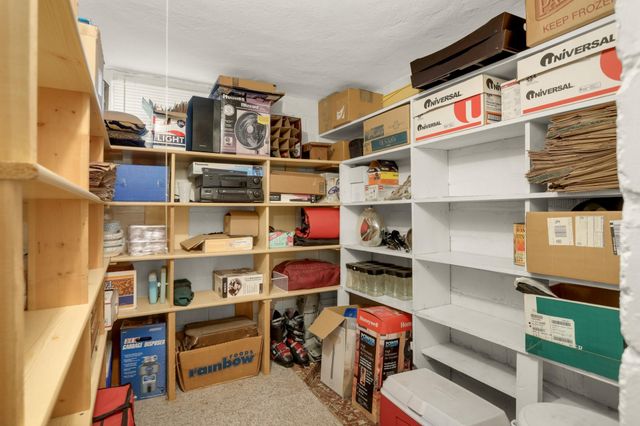 809 Minnehaha Avenue W, Saint Paul, MN 55104