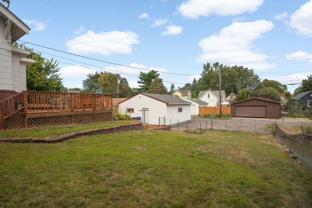 809 Minnehaha Avenue W, Saint Paul, MN 55104
