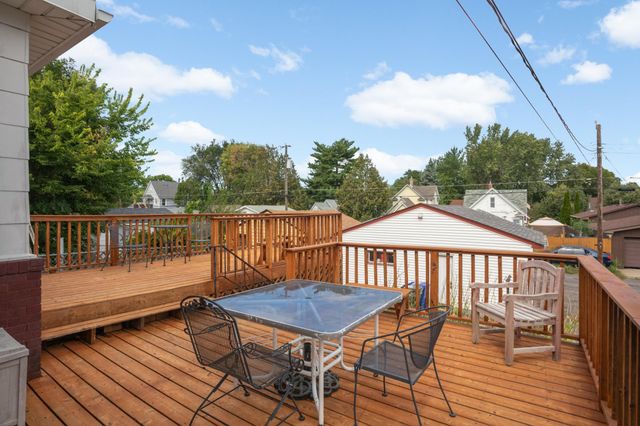 809 Minnehaha Avenue W, Saint Paul, MN 55104