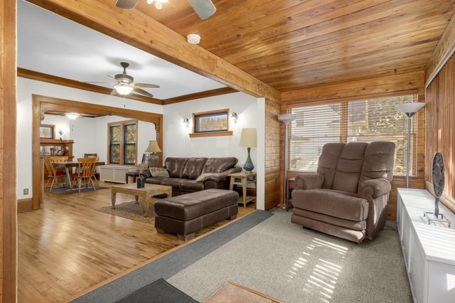 809 Minnehaha Avenue W, Saint Paul, MN 55104