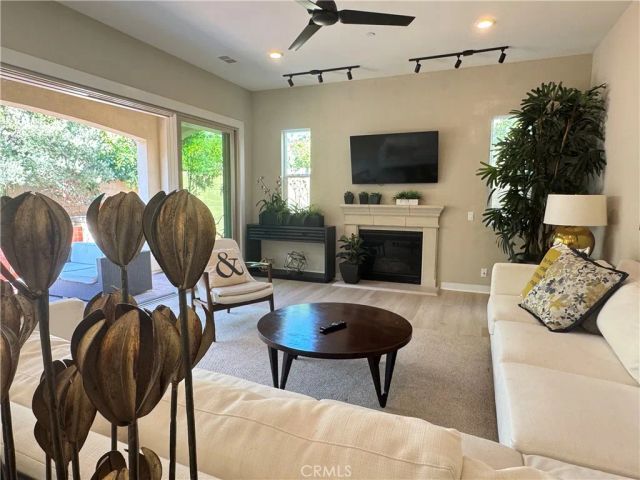 137 Smallwheel, Irvine, CA 92618