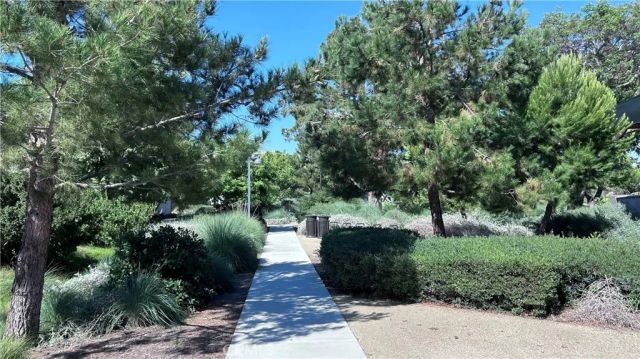 137 Smallwheel, Irvine, CA 92618