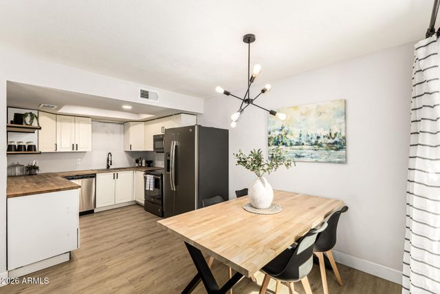 2040 S LONGMORE -- 72, Mesa, AZ 85202