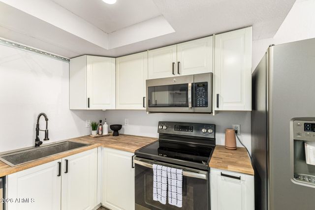 2040 S LONGMORE -- 72, Mesa, AZ 85202