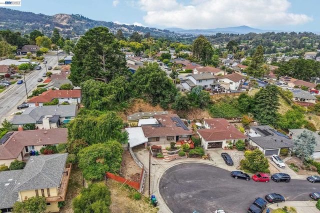 301 Joan Vista St, El Sobrante, CA 94803