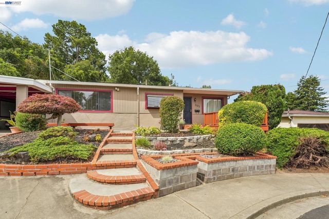 301 Joan Vista St, El Sobrante, CA 94803