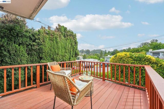 301 Joan Vista St, El Sobrante, CA 94803
