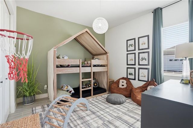 4635 NW 32nd ST, Cape Coral, FL 33993