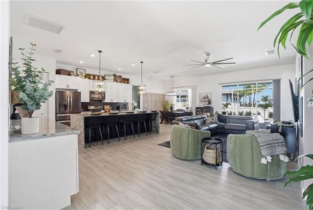 4635 NW 32nd ST, Cape Coral, FL 33993