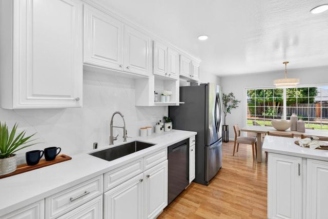 819 Flin Way, Sunnyvale, CA 94087