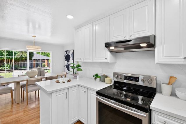 819 Flin Way, Sunnyvale, CA 94087
