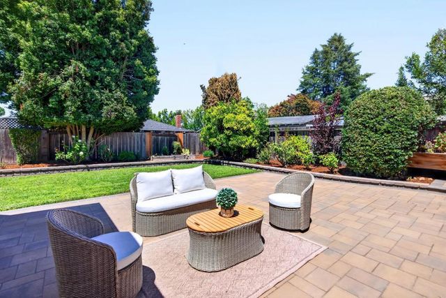 819 Flin Way, Sunnyvale, CA 94087