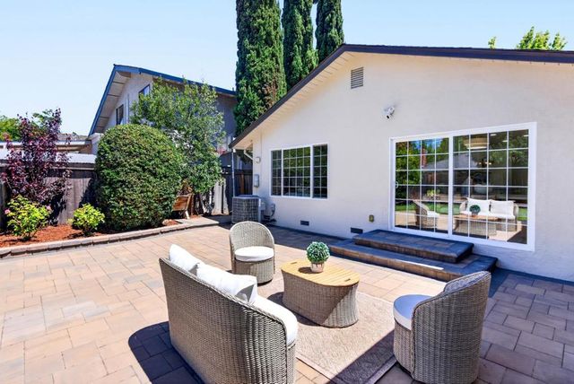 819 Flin Way, Sunnyvale, CA 94087