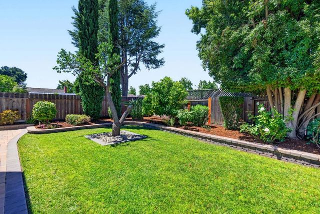 819 Flin Way, Sunnyvale, CA 94087