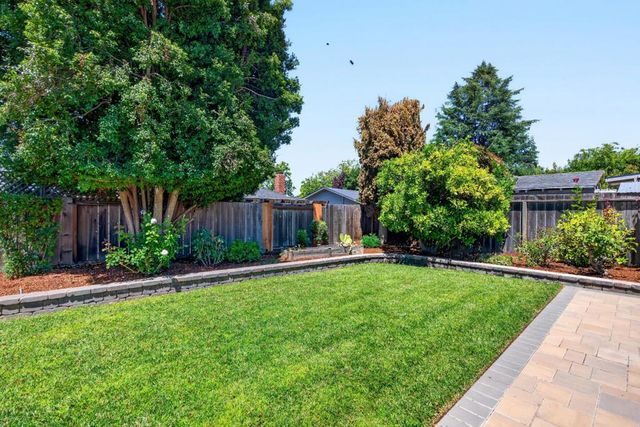 819 Flin Way, Sunnyvale, CA 94087