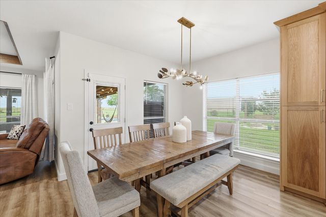 430 Ridgecrest Place, Sanger, TX 76266