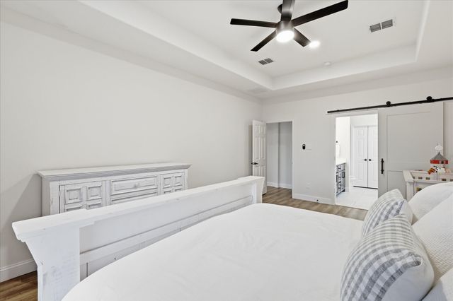 430 Ridgecrest Place, Sanger, TX 76266