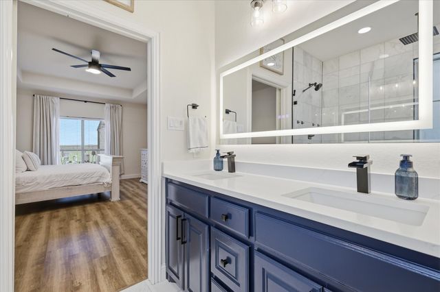 430 Ridgecrest Place, Sanger, TX 76266