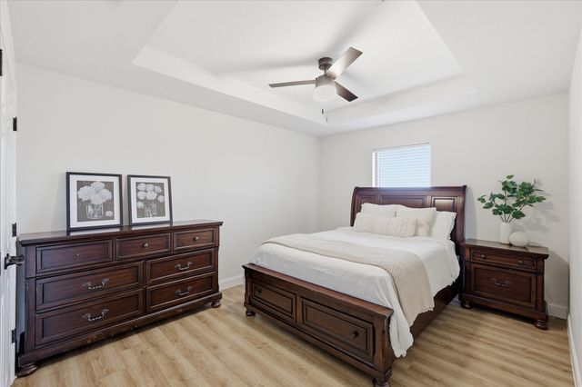 430 Ridgecrest Place, Sanger, TX 76266