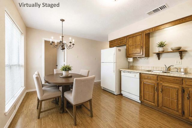2006 E Collins Boulevard, Richardson, TX 75081
