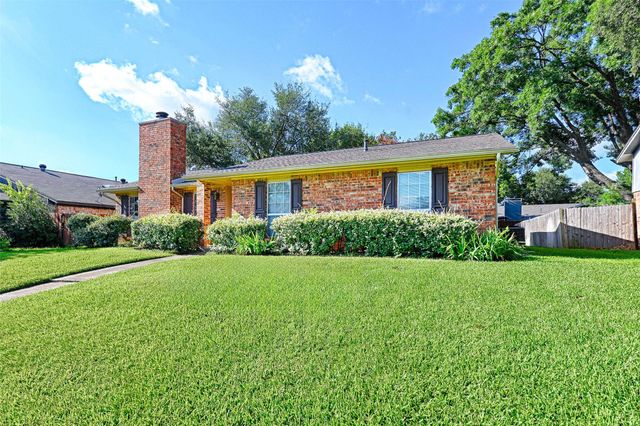 2006 E Collins Boulevard, Richardson, TX 75081