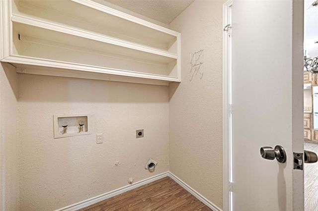 2006 E Collins Boulevard, Richardson, TX 75081