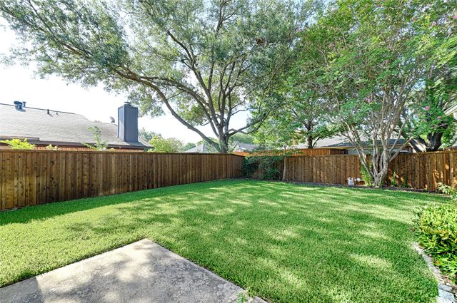 2006 E Collins Boulevard, Richardson, TX 75081