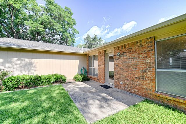 2006 E Collins Boulevard, Richardson, TX 75081