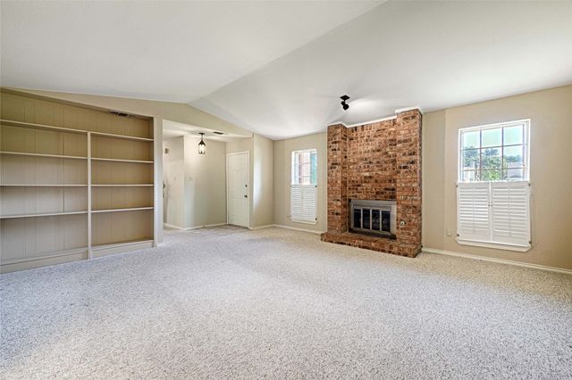 2006 E Collins Boulevard, Richardson, TX 75081