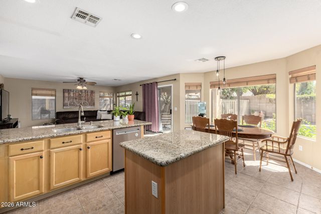 1163 E DEVON Drive, Gilbert, AZ 85296