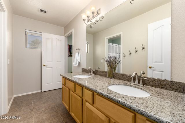 1163 E DEVON Drive, Gilbert, AZ 85296