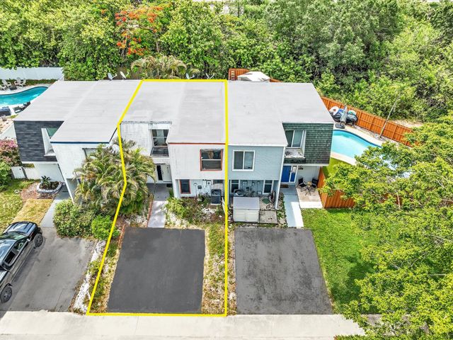 264 Sunshine Drive, Coconut Creek, FL 33066