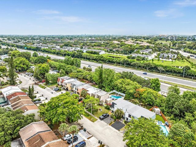 264 Sunshine Drive, Coconut Creek, FL 33066