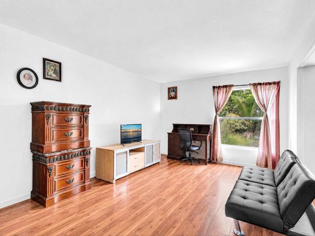 264 Sunshine Drive, Coconut Creek, FL 33066
