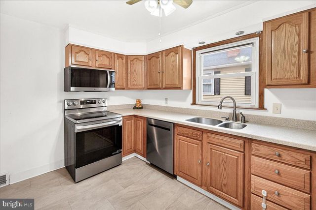 1032 ROSE HILL AVE, Hagerstown, MD 21740