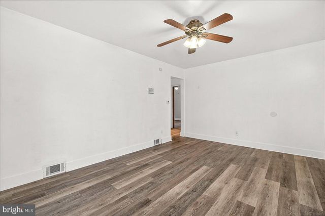 1032 ROSE HILL AVE, Hagerstown, MD 21740