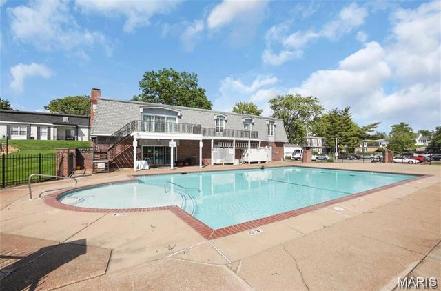 1673 Mayenne Court D, St Louis, MO 63125