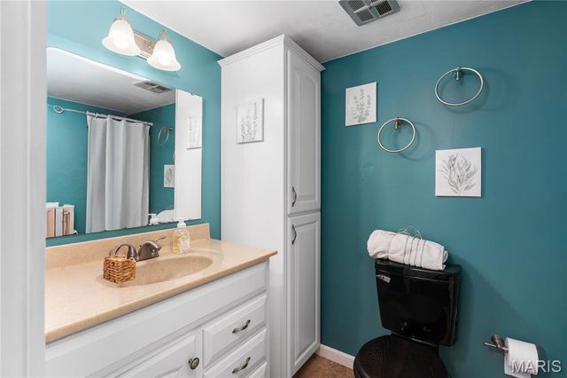 1673 Mayenne Court D, St Louis, MO 63125