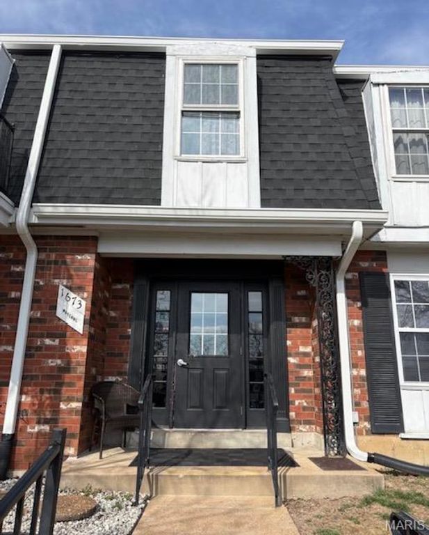 1673 Mayenne Court D, St Louis, MO 63125
