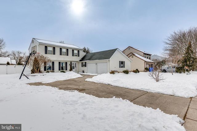 45 STRATFORD LN, Mount Laurel, NJ 08054