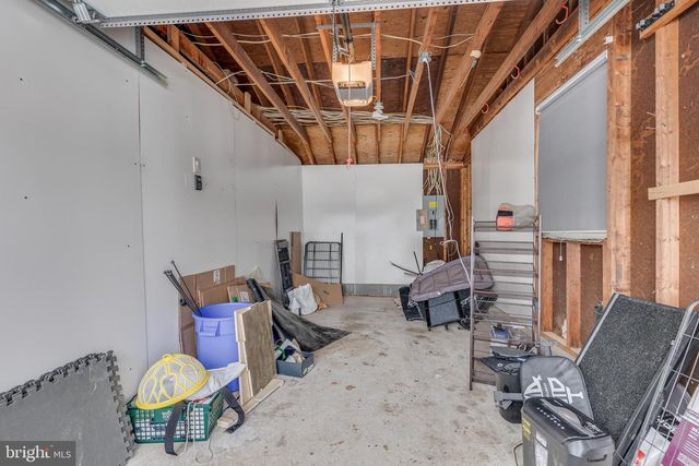 45 STRATFORD LN, Mount Laurel, NJ 08054