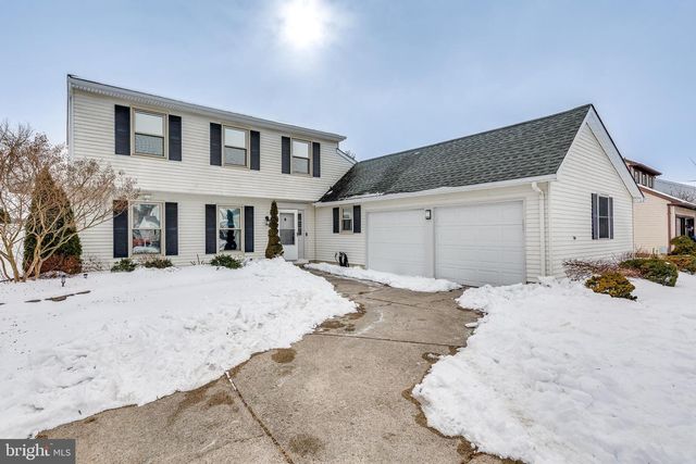 45 STRATFORD LN, Mount Laurel, NJ 08054