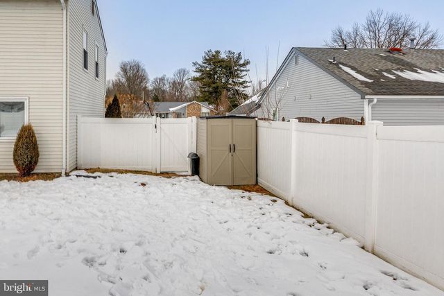 45 STRATFORD LN, Mount Laurel, NJ 08054