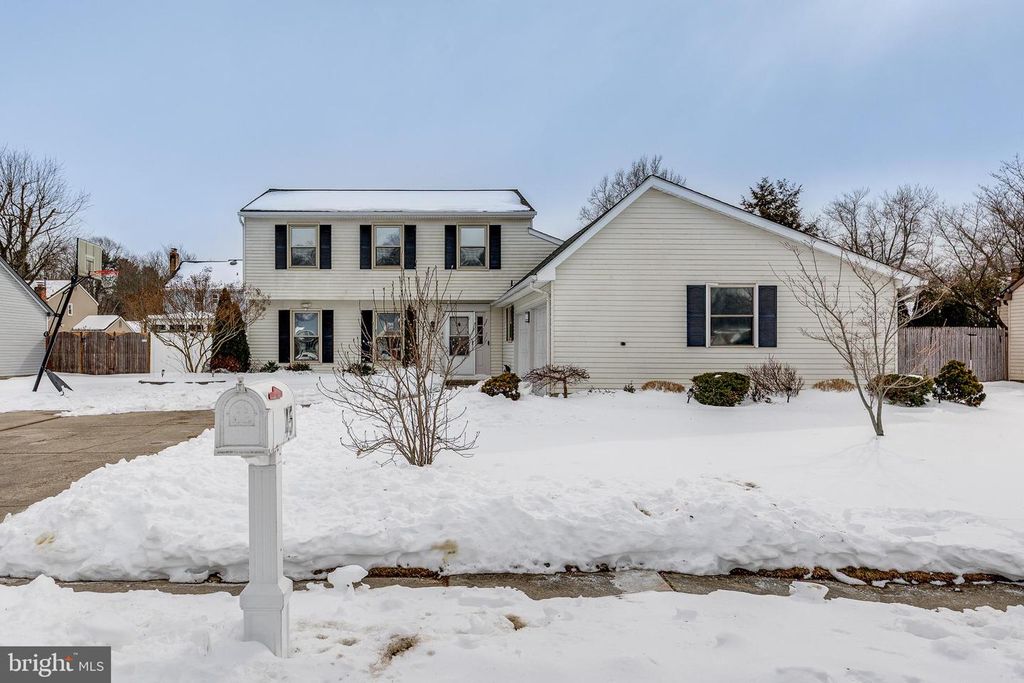 45 STRATFORD LN, Mount Laurel, NJ 08054