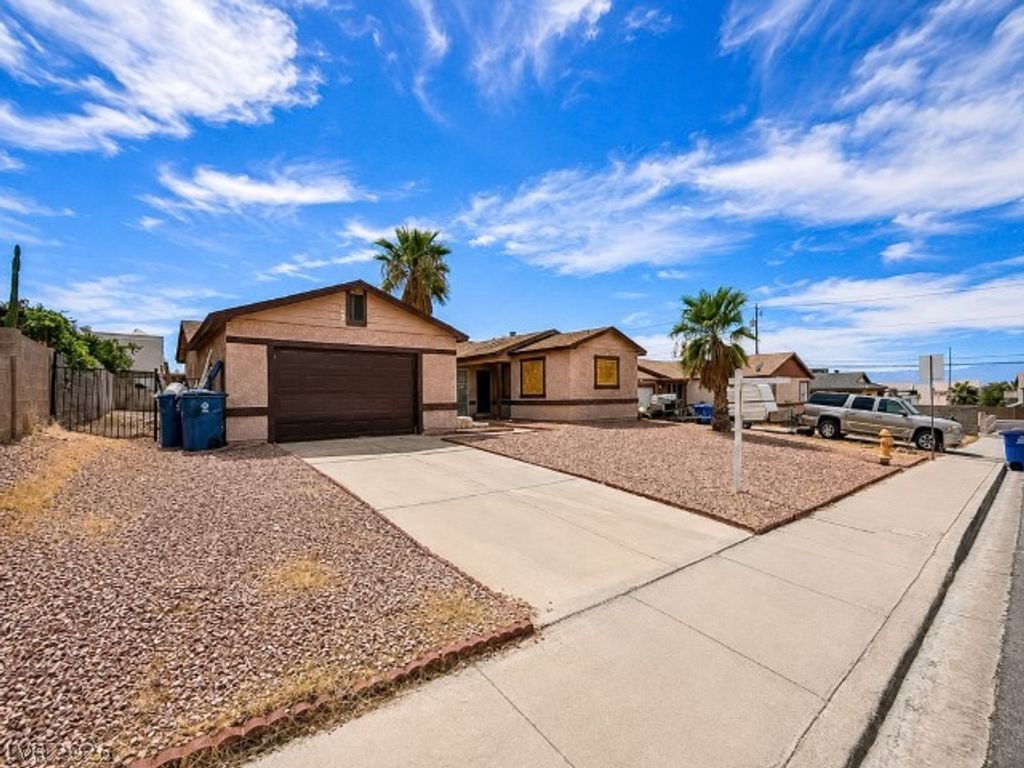 6741 Solaron Avenue, Las Vegas, NV 89156 — photo 2