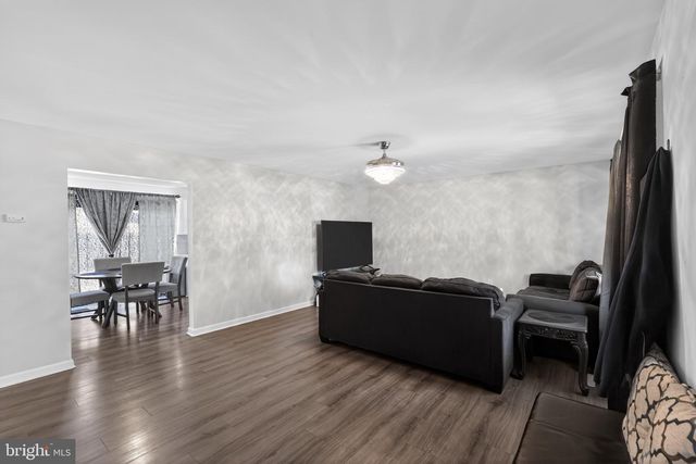 14 GARDENBROOK LN, Willingboro, NJ 08046