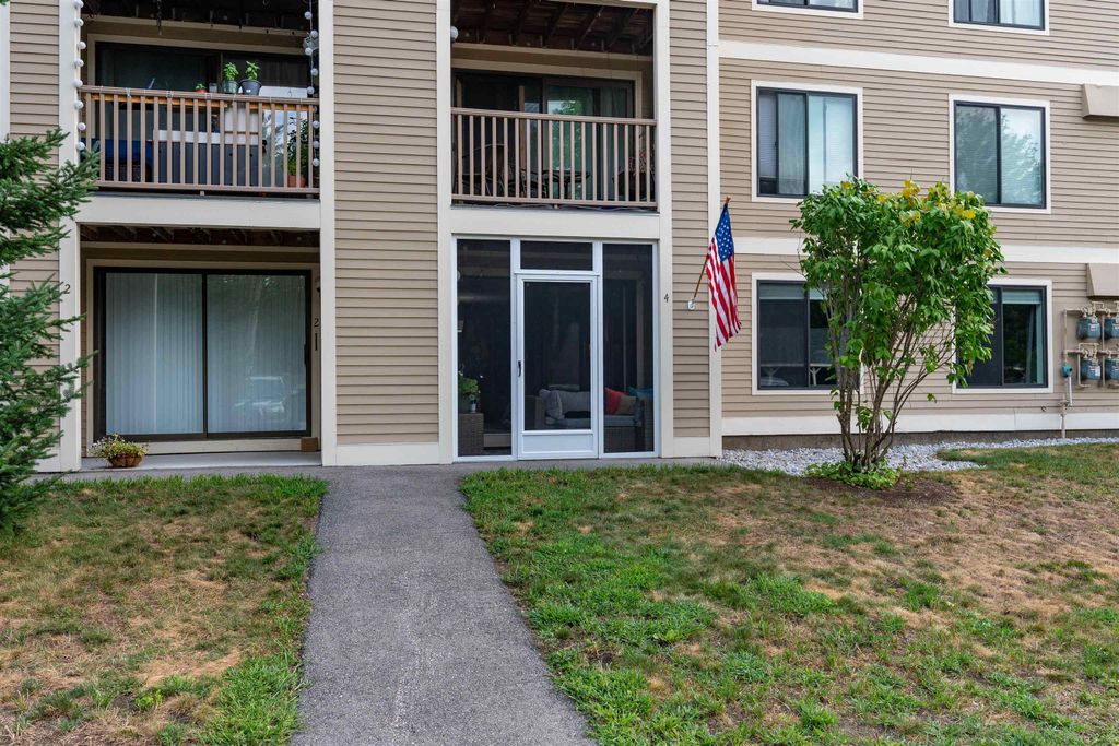 19 Saco St Unit 4, Conway, NH 03813
