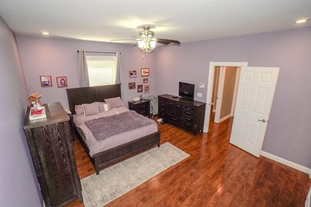 242 Lake Terrace Dr, Hendersonville, TN 37075