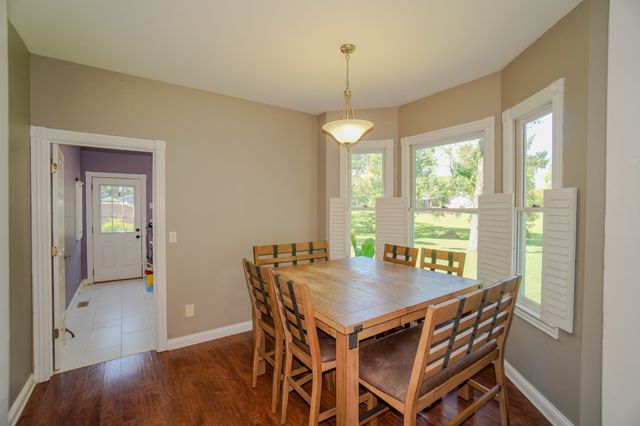 242 Lake Terrace Dr, Hendersonville, TN 37075