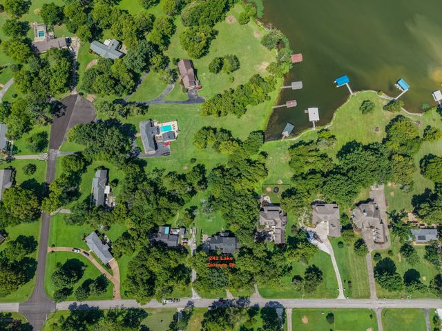242 Lake Terrace Dr, Hendersonville, TN 37075